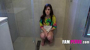 Piper June's bathroom antics: A steamy family classic