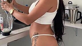 Enjoy a steamy breakfast with my voluptuous Latina babe