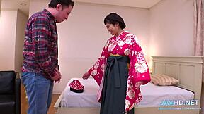 Young and amateur Japanese girl gives great blow job and hardcore sex