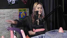 Loira Shares Tips On Good Anal Sex With Blowjob Demo And Moans While Inserting In Ass - Kyra Sex Sheer Red
