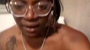 Ebony beauty Naejaes masturbates with dildo and close-up shots