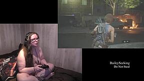 Game girl with natural tits and big booty in HD video