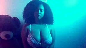 Jidenna's Big Boobs and Perfect Ass (S/O to Black Folks)