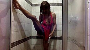 Bathroom fun with a mature black milf in pink panties