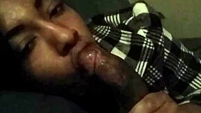 Ex-girlfriend sucks cock in amateur video