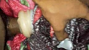 A crossdresser's masturbation and masturbator eating