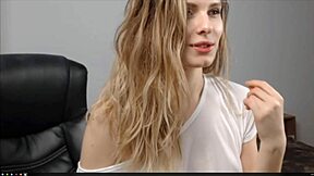 Blonde chick enjoying herself in steamy porn video