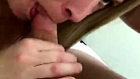 Amateur wife gives blowjob to stranger from Craigslist