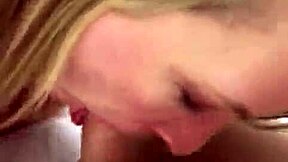 Amateur wife gives blowjob to stranger from Craigslist