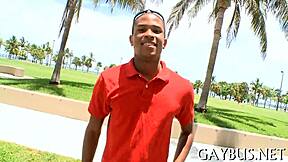 Watch a gay couple have sex for free