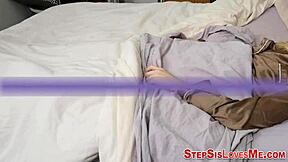 Amateur blonde teen gives a blowjob in high definition