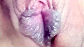 Solo masturbation of a Chinese beauty