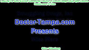 Doctor Tampa's fetish clinic: Humiliating patients with latex play