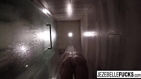 Jezebelle Bond's sensual self-filmed bathing session with voluptuous curves