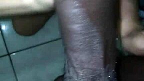 Interracial sex in the kitchen: a must-watch for amateur porn lovers