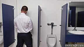 Straight businessman indulges in gay sex on Friday without pants