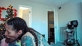 Inked vixen indulges in self-pleasure