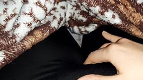 I masturbated and ejaculated during a foot massage with a lesbian amateur in a garage setting