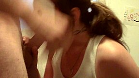 Amazing oral sex with deep throat and swallowing cum