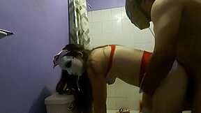 Amateur stepdad and stepdaughter have sex in Halloween-themed house