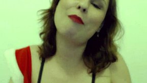 Sensual massage turns into handjob fantasy with amateur MILF