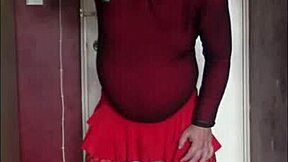 Amateur crossdresser swallows and enjoys piss without concern for approval