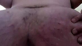 Amateur gay guy shows off his ass play