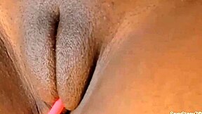 Stacy7's seductive video featuring her muscular amateur pussy