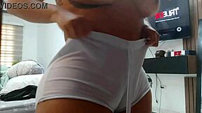 Sirivienta's big butt takes center stage in amateur voyeur video