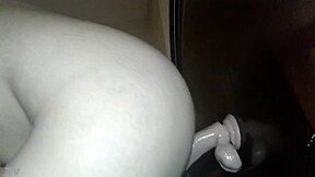 Sri Lankan Kandy Rayne's toy play will make you masterbate