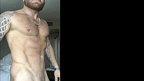 Two gay men meet on hookup app and have raw sex
