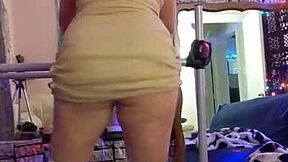 Redhead MILF Steffi's sensual New Year's dance in homemade hotwife video