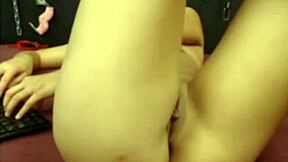 Steamy webcam action with a brunette camgirl using sex toys.
