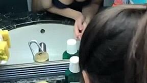 Beautiful Pinay girlfriend in scandalous homemade sex video
