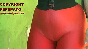 madura showing off in tight leggings