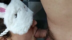Brunette amateur enjoys serving big cock