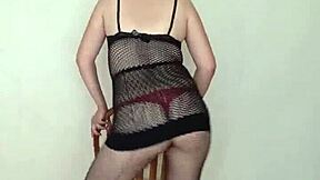 Beautiful Mexican beauty in hot lingerie, sexy video