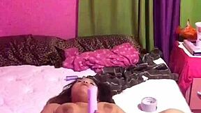 Whorella's solo scene with a wand massage and natural beauty