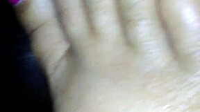 Black beauty gives great foot massage with oil and then gives great blow job and cums on feet