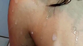 Amateur housewife gets a facial with huge cum loads