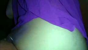 Big tits and ass lovers get off in public