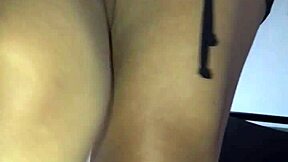 Beautiful legs and upskirt: sexy Roxy in action
