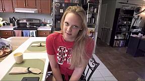 Blonde bombshell Mia Vallis in steamy 1on1 action