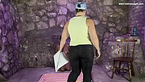 April, a mistress who enjoys getting fit and using BDSM methods