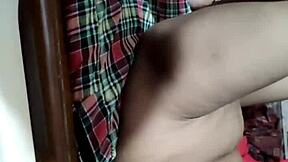 Big-boobed bhabi gets hardcore sex with a stranger