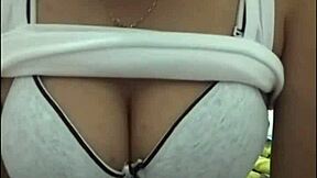 Big tits webcam show from a tarty webcam girl