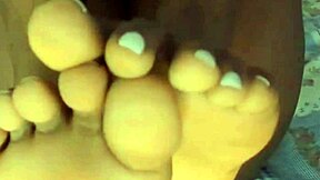 Stacy7’s wet and gaping pussy is a beauty to behold