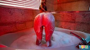 Young Anne Mae gets some hot shower action in this amateur video