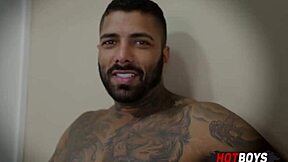 A cool guy giving blow job to a new friend’s big dick