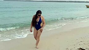 Hotwife gets milked by stranger at the beach